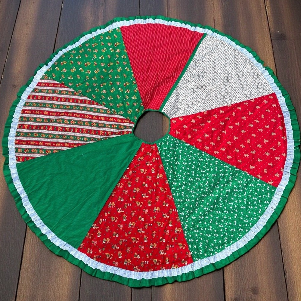 Handmade Quilted Christmas Tree Skirt 57" VTG Teddy Bears‎ With Eyelet Trim EUC